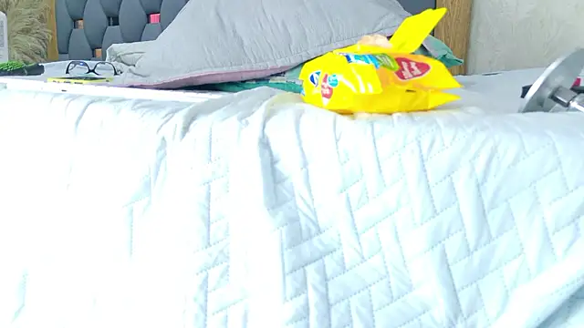 juliette_pretty_'s cam snapshot