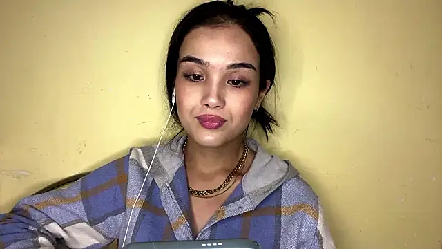 AylinBlush's cam snapshot