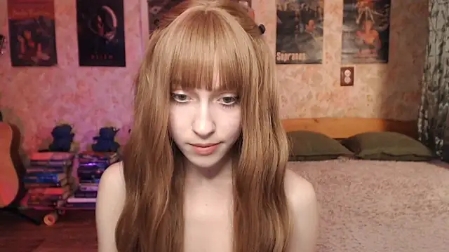 Friendly_Ellie's cam snapshot