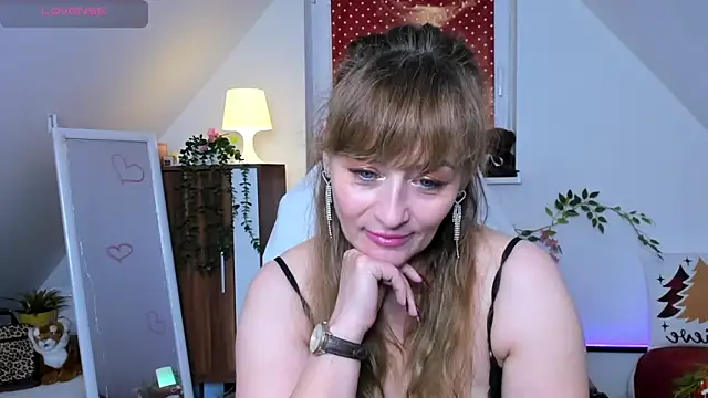 naughtymilane's cam snapshot