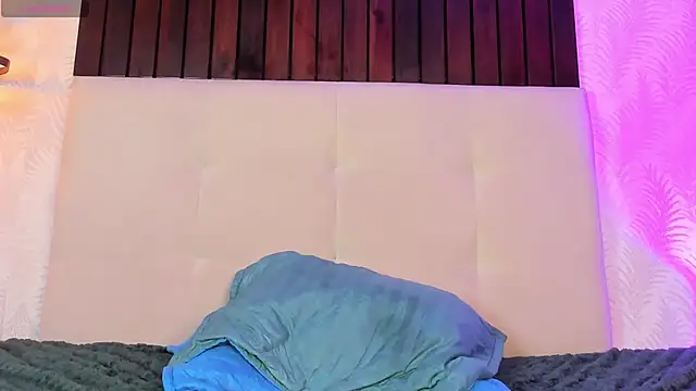 Ash_Russell live sex cam