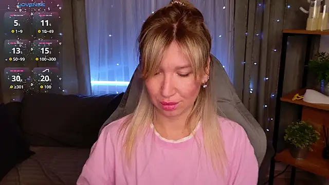 MilaBott live sex cam