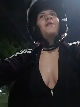 dakota021's cam snapshot