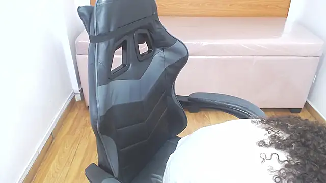 danatella_a's cam snapshot