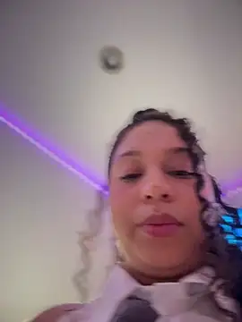 Shara_dreams's cam snapshot