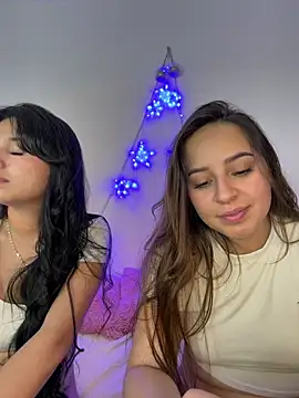 Naughty_arabs live sex cam