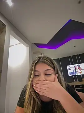 lunablossom_ live sex cam