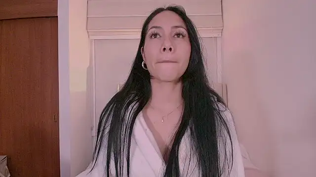 ArianaReynoldss's cam snapshot