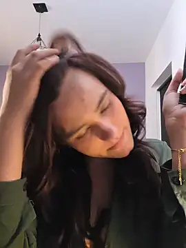 MiaRides19 live sex cam