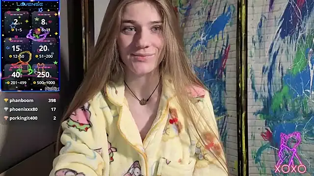 Adell_Love's cam snapshot