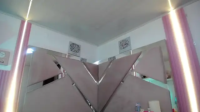 Mia_garcia28's cam snapshot