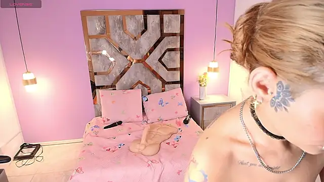 BRITHANY_SPARK's cam snapshot