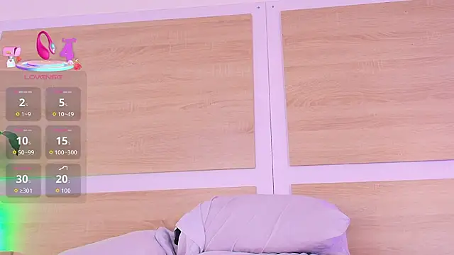 _nickypurple_'s cam snapshot