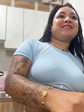 Pretty_Isadora live sex cam