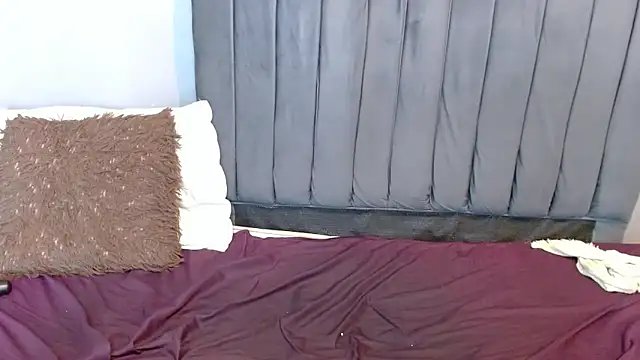 ChubbyBuddyxXx's cam snapshot