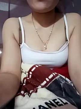 LucyyLy's cam snapshot