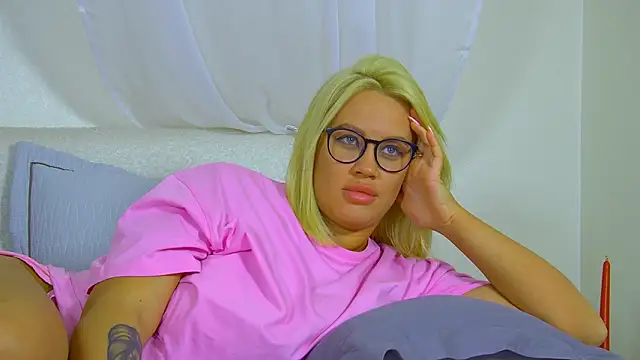 MariaNeumann's cam snapshot