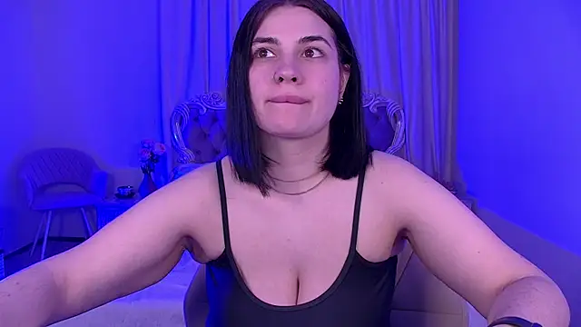 AdrianaTorres's cam snapshot