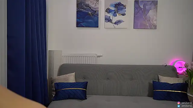 anitaraj_'s cam snapshot