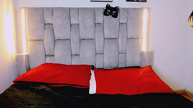 Alahia_rosee's cam snapshot