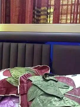 Tanha18 live sex cam