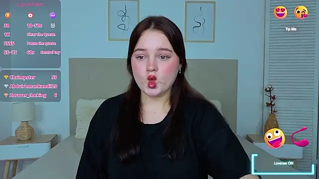 Cute_kitty-'s cam snapshot