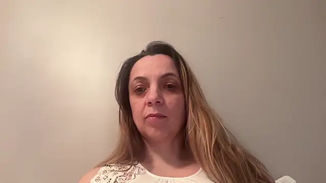 ShyFlameLive's cam snapshot