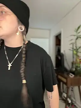 Alix_Valentine's cam snapshot