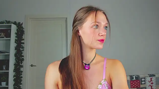 Sweet_Piece's cam snapshot