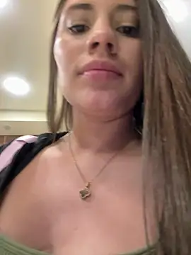 Isabella21_'s cam snapshot