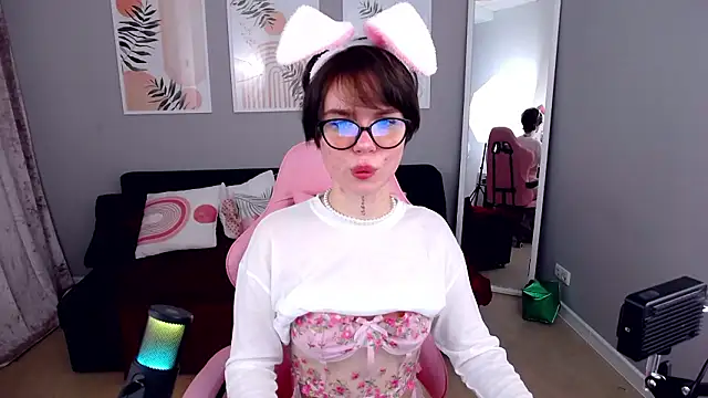 GabbieWhite's cam snapshot