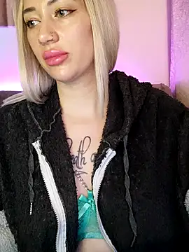 Gina-Lumara's cam snapshot