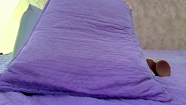 anisha_x's cam snapshot