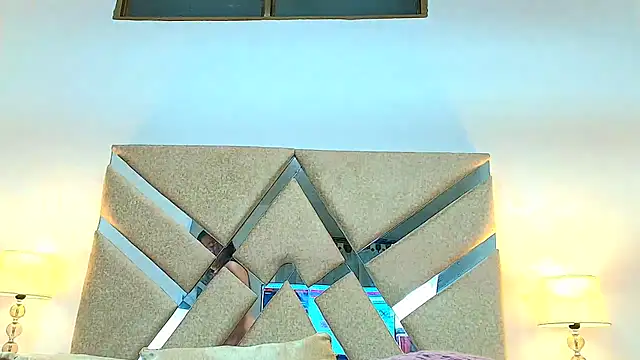 IsabellMendez_'s cam snapshot