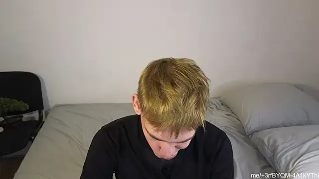 Julian_wins live sex cam