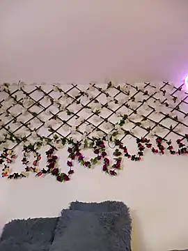 Lolarosesxs's cam snapshot