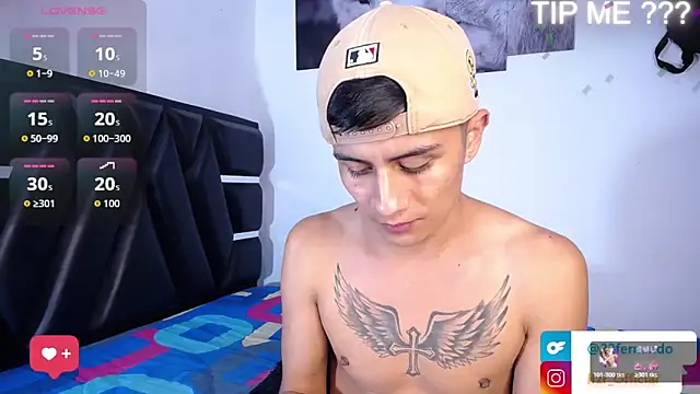 Fernandoo_Oficial's cam snapshot