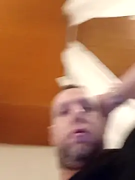 Kw8585kw's cam snapshot