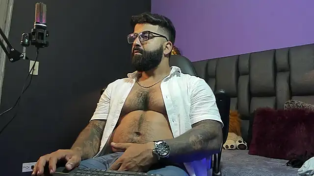 Lyon_vach live sex cam