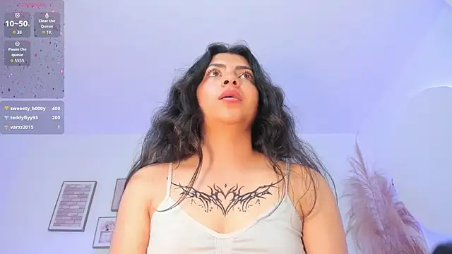 Julie_devani's cam snapshot