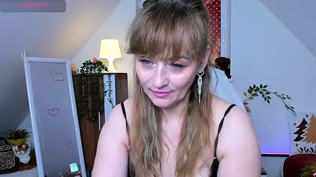 naughtymilane's cam snapshot