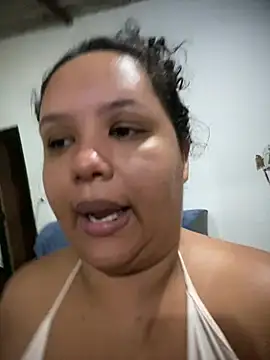 Bigostosa's cam snapshot