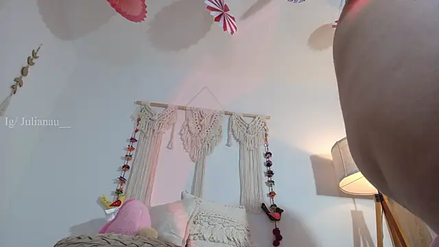 iriswest_'s cam snapshot