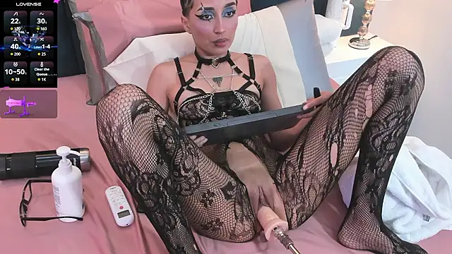 _lunari's cam snapshot