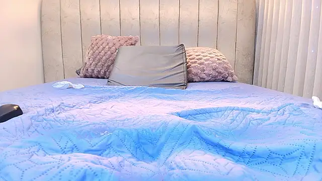 kata_hazel's cam snapshot