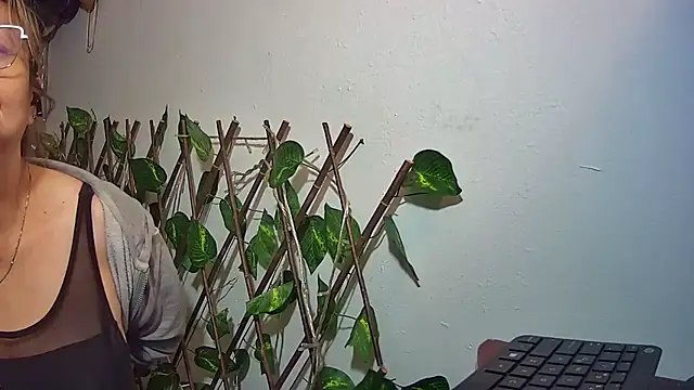 nicoltatiana_'s cam snapshot