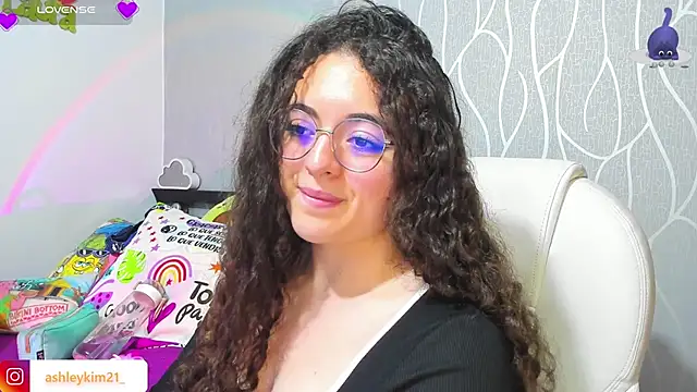 AshleyKim_'s cam snapshot