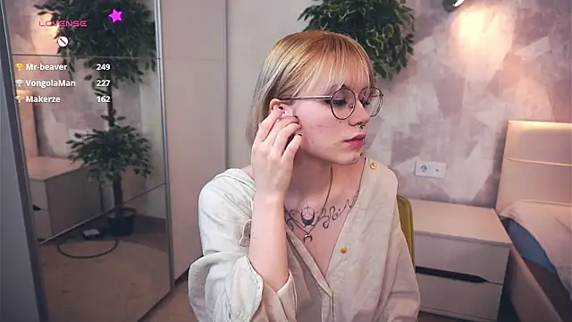 KellePourier's cam snapshot