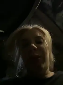 AlyssaFoxx_'s cam snapshot