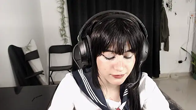 lizzy-c-e-e's cam snapshot